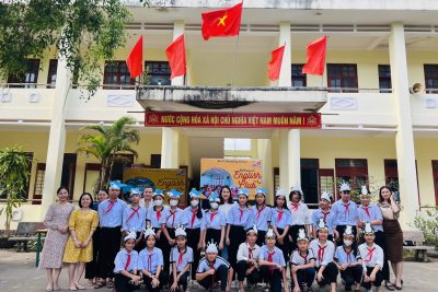 Trường THCS Ba Vì tổ chức Sinh hoạt Câu lạc bộ Tiếng Anh (Năm học 2022-2023)