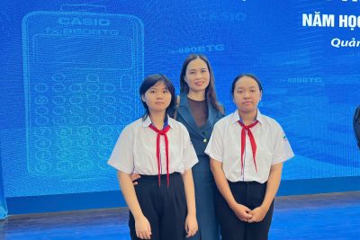 Trường THCS Ba Vì tham gia giải Cầu lông trong khuôn khổ Đại hội TDTT lần thứ nhất xã Ba Vì. Kết quả đạt 01 HCV; 01 HCB.
